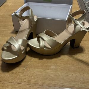 SHEIN Gold Platform Heels size 9